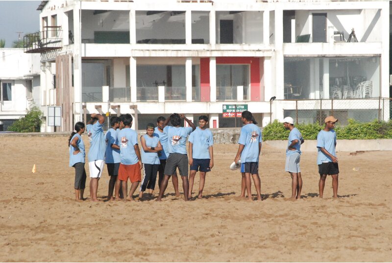 ultimate frisbee on the chennai beach